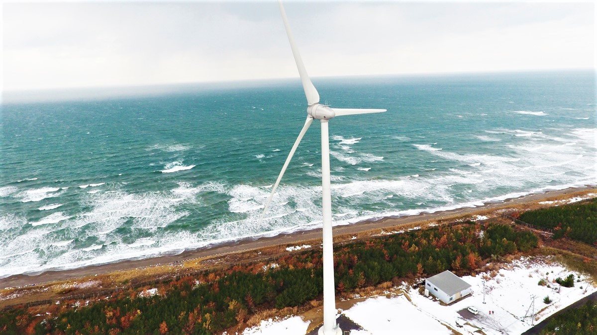 photo: 飛(とび)風力発電所・猿田(さるた)風力発電所